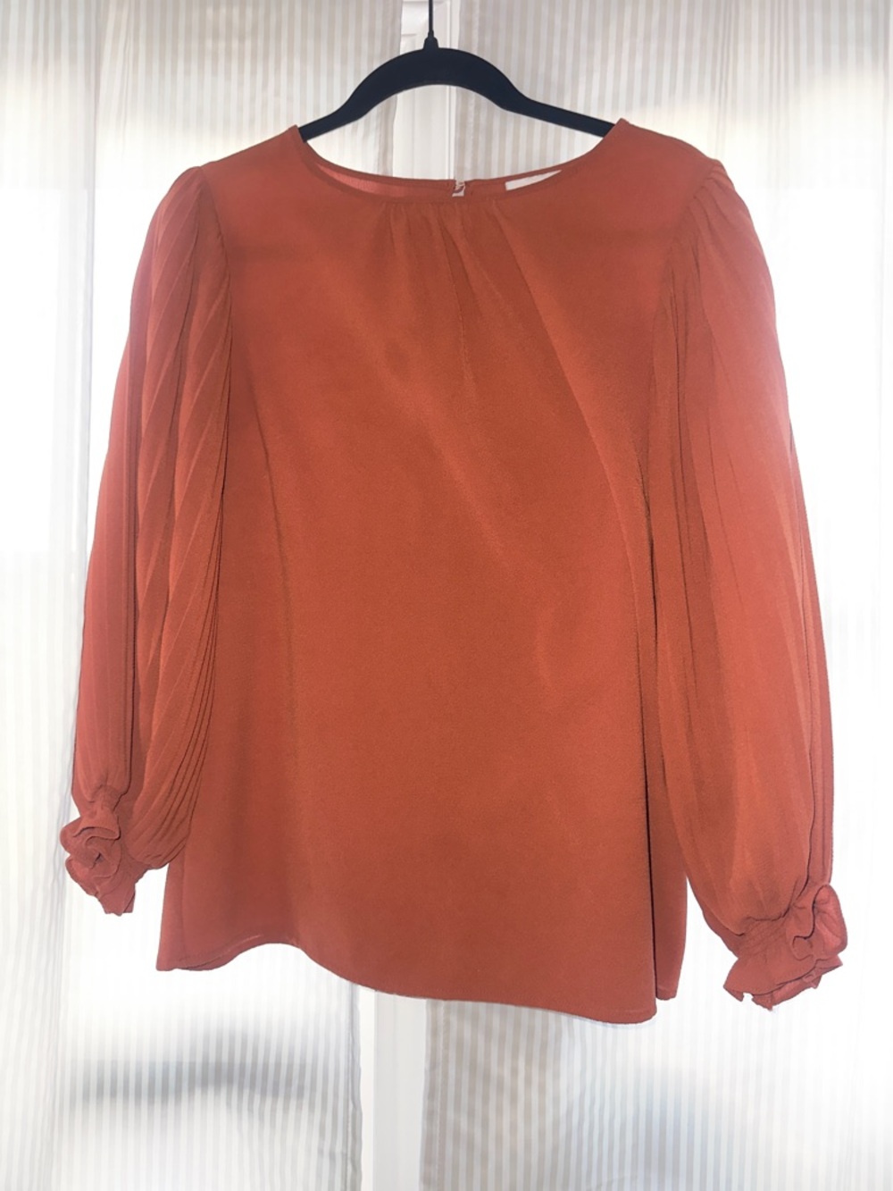 Women’s Rust Orange Long-Sleeve Blouse